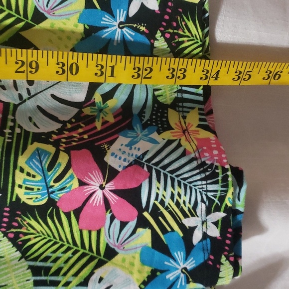 Secret Treasures. Tropical Tunic; Butter Soft; Pockets. Size L/XL EUC - Picture 12 of 12